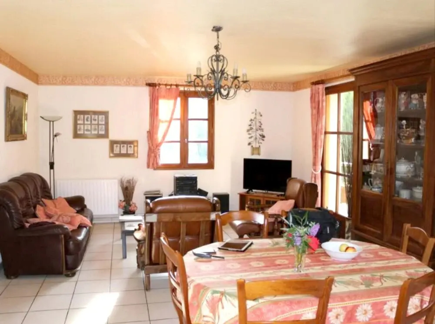 Villa With 4 Bedrooms In Saint-pierre-des-tripiers, With Wonderful Lake View, Private Pool, Furnished Garden - 41 Km From The Slopes