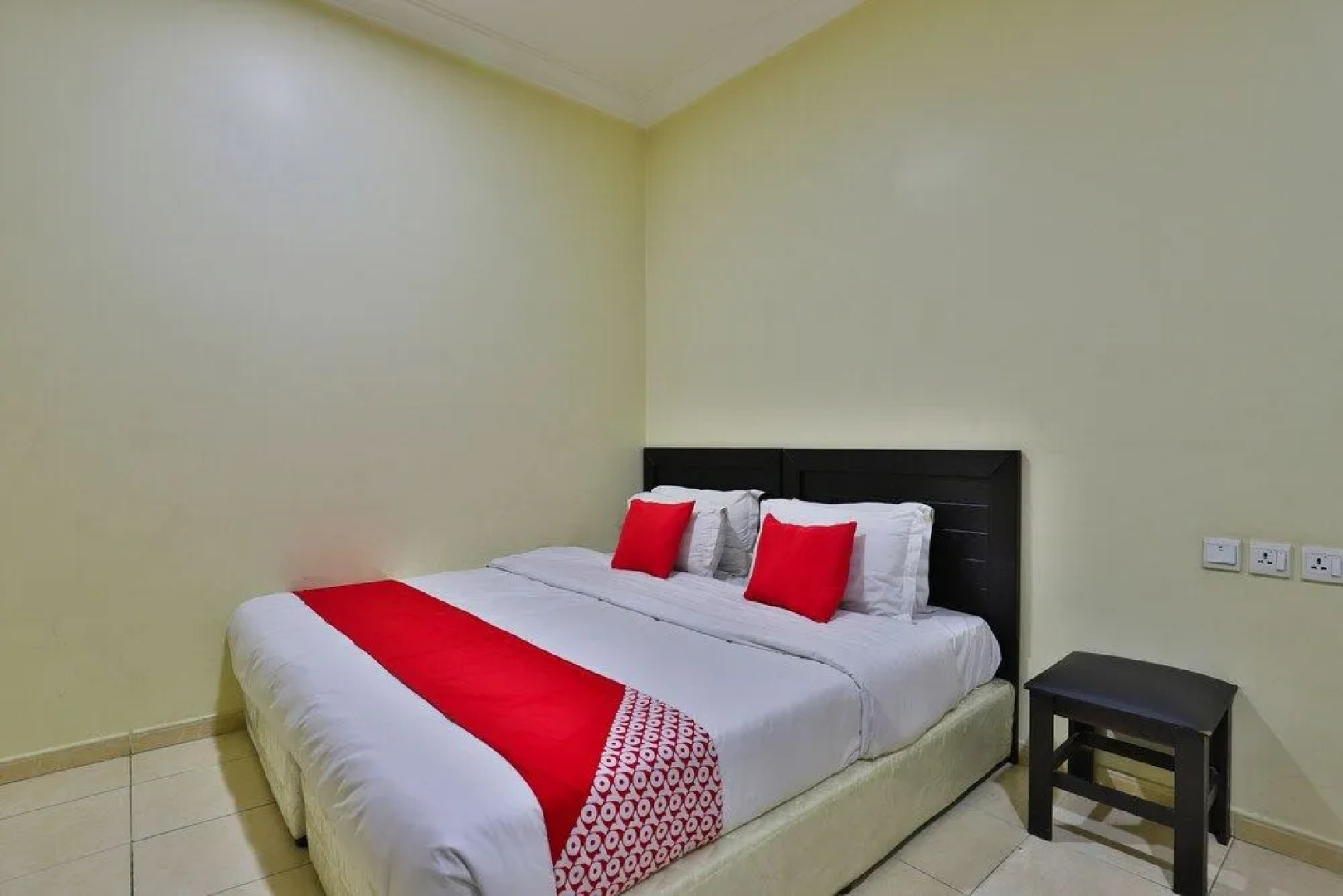 OYO 390 Rawaat Al Shahad Apt Hotel