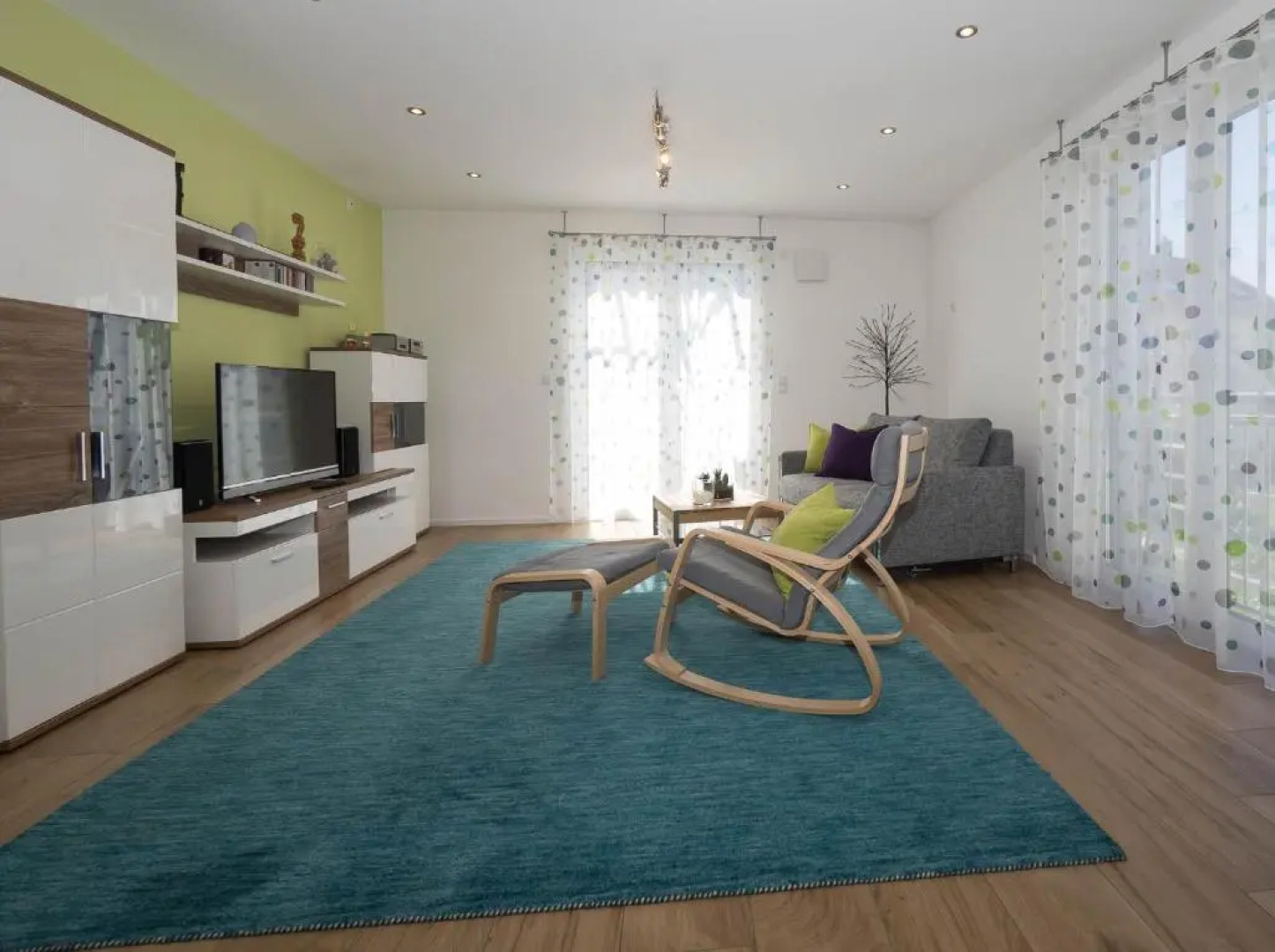 16Lilien Apartmentwohnung