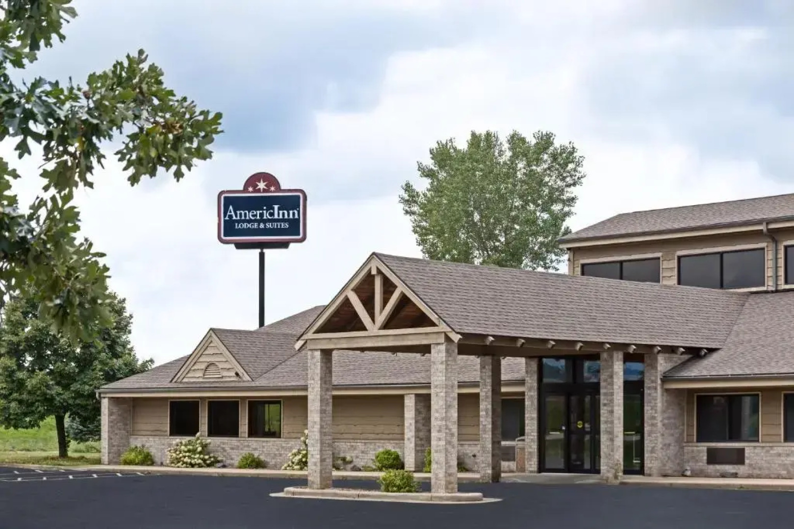 AmericInn Lodge & Suites Tomah
