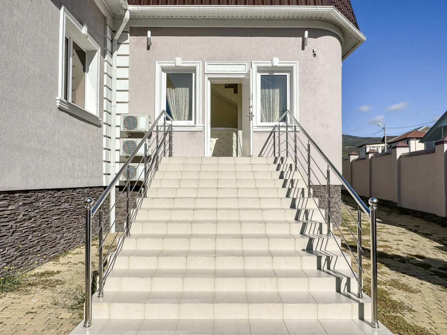 Ника (Кабардинка)