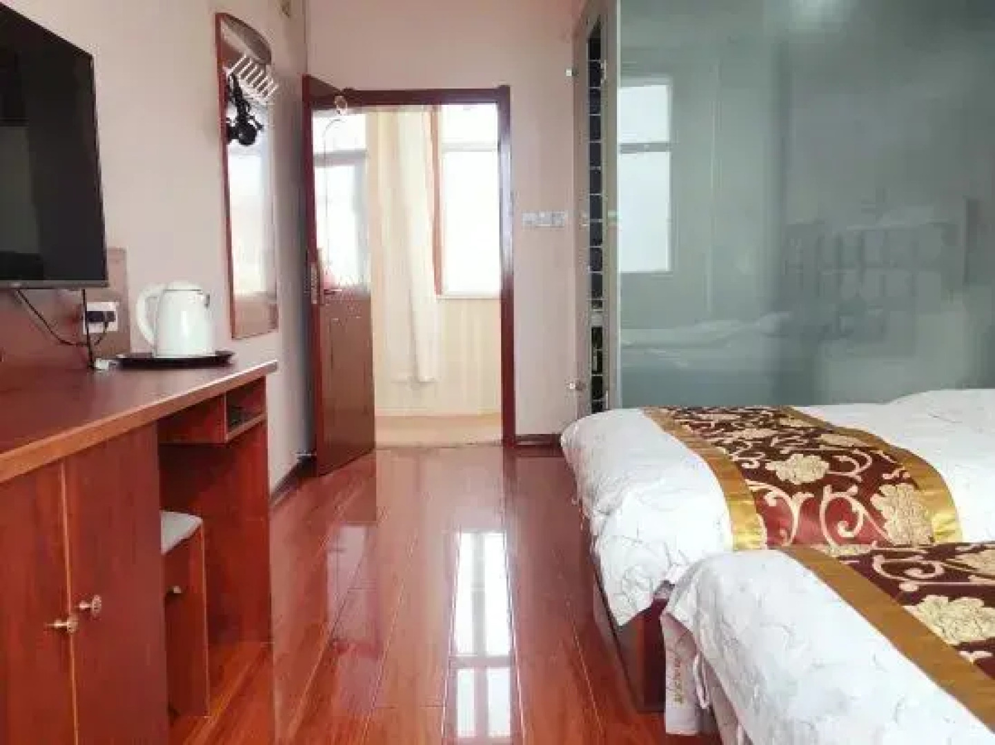 Chaka Salt Lake Yinhu Hotel