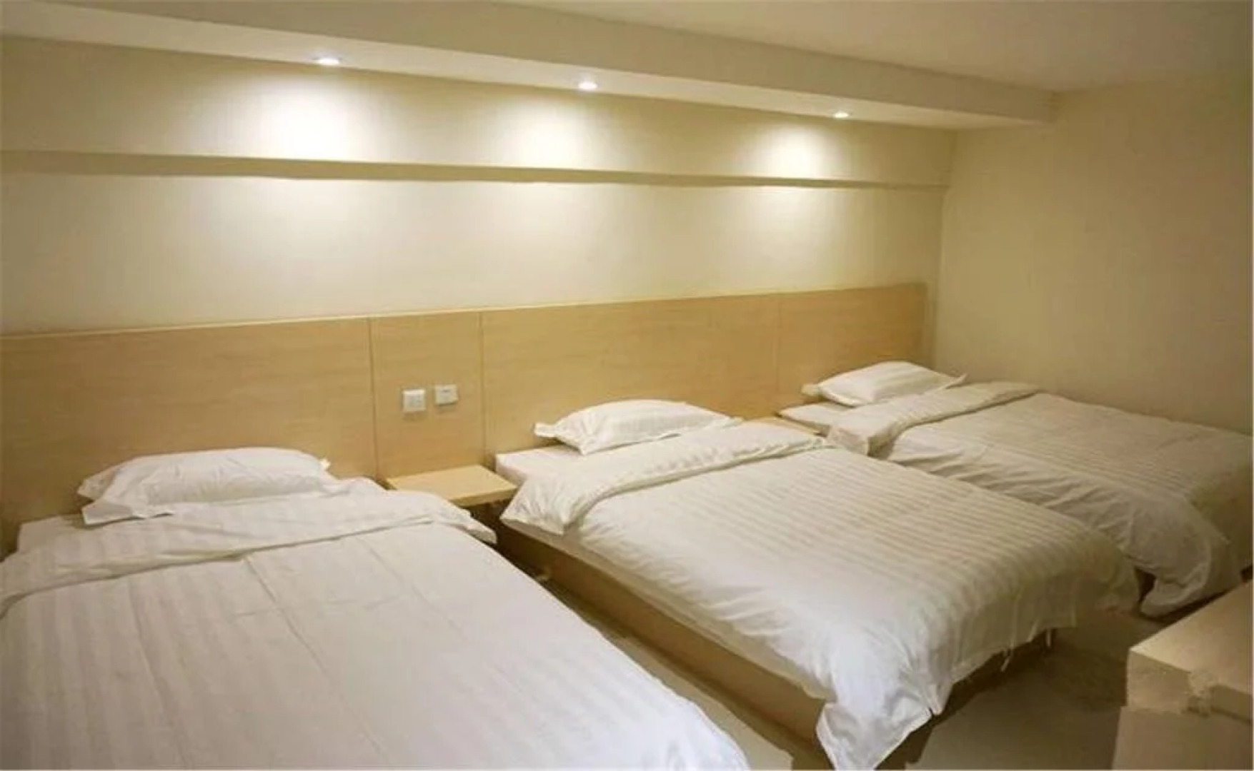 Shangcheng Express Hotel