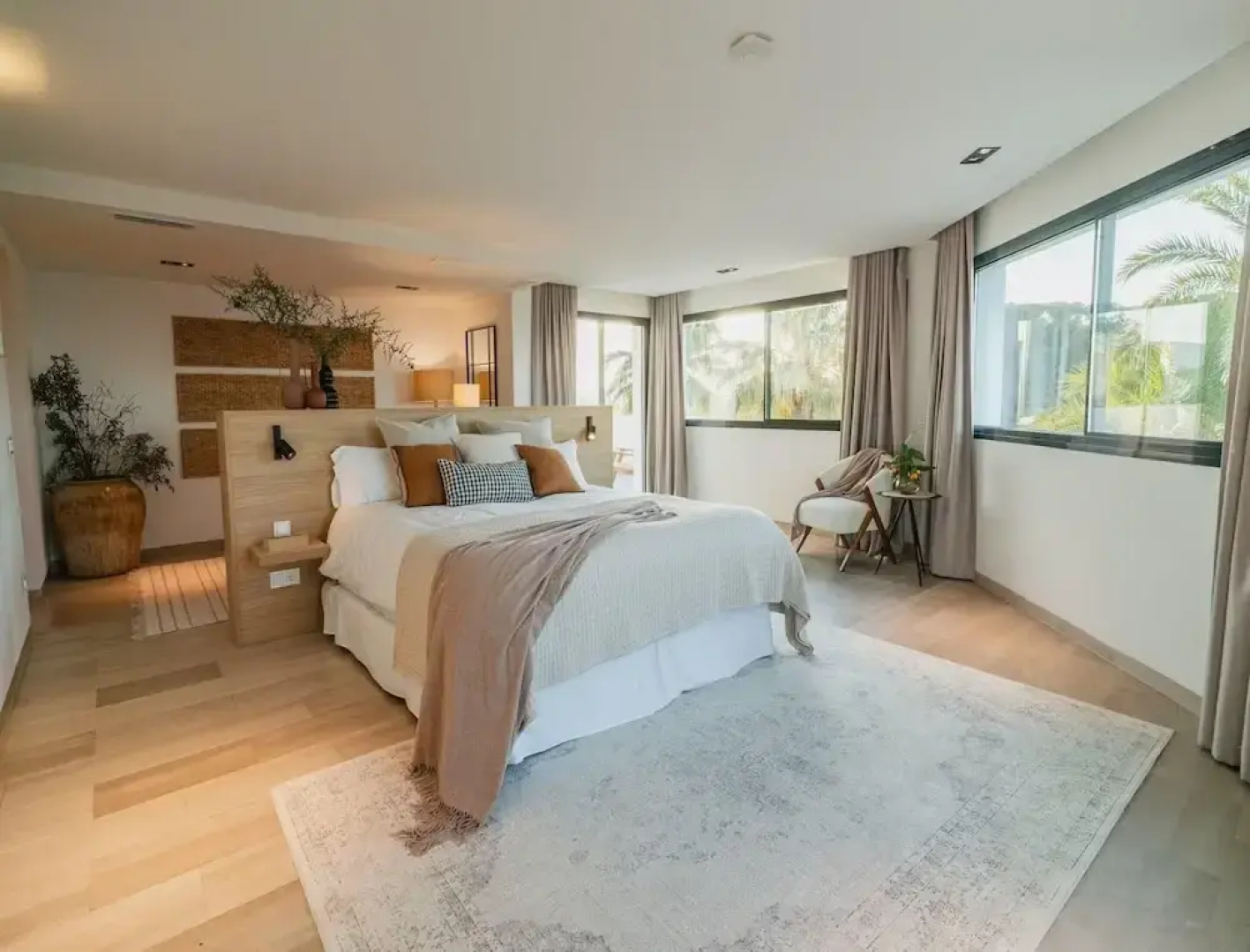 Superb Villa With Private Lagoon Pool