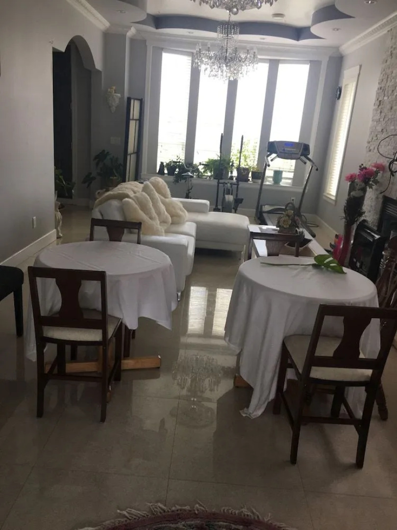 White House Bed and Breakfast