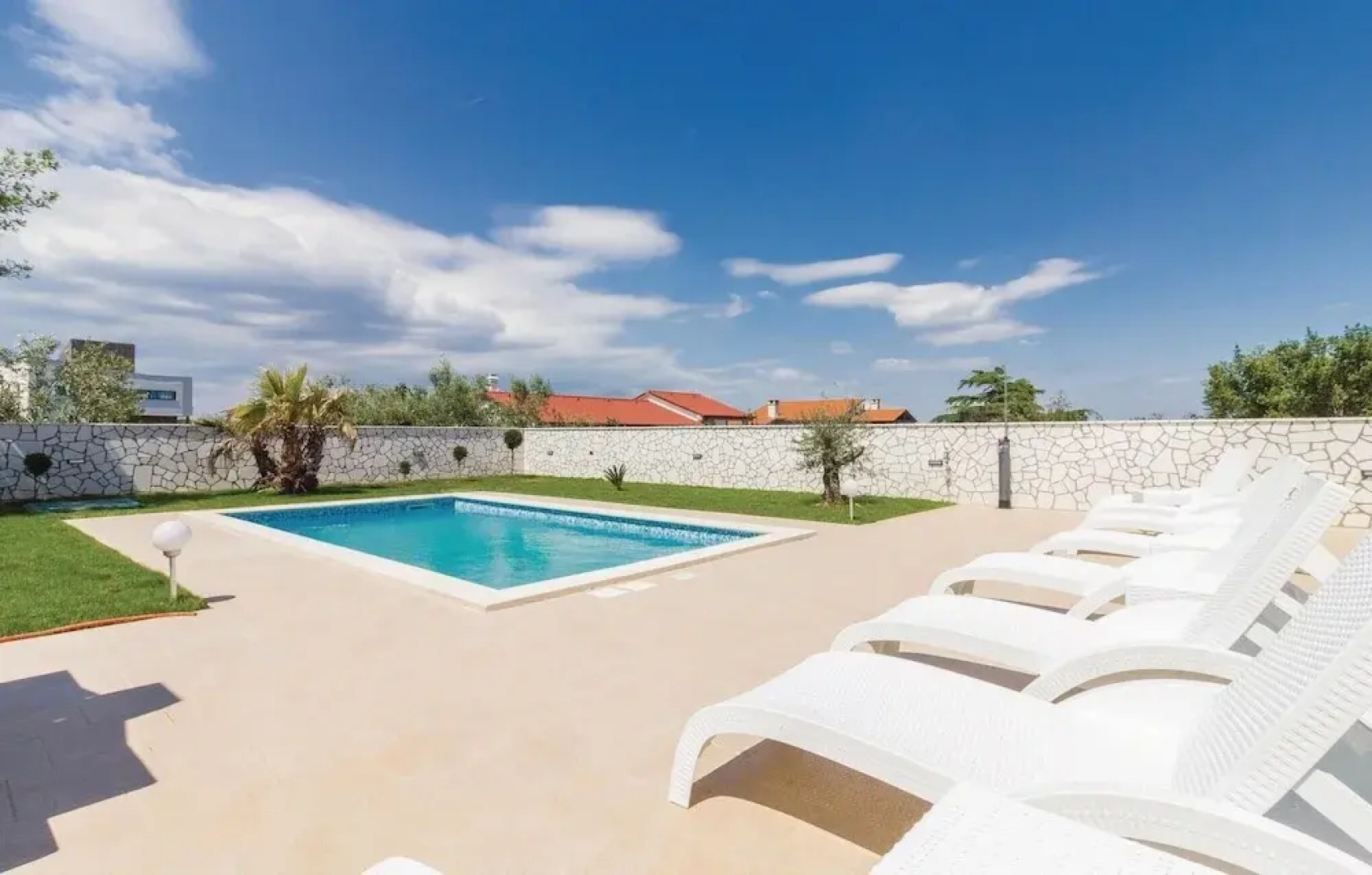 Awesome Home in Volme With Wifi and 4 Bedrooms