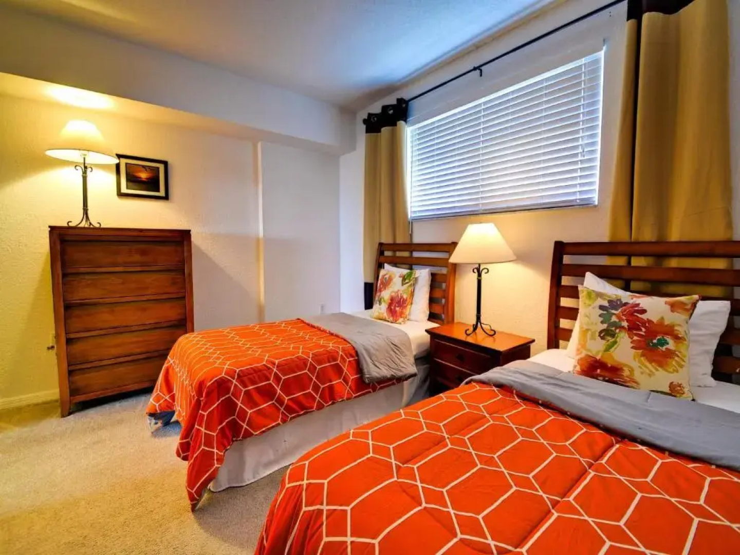 Dockside Condos 602 Waterfront Condo 437