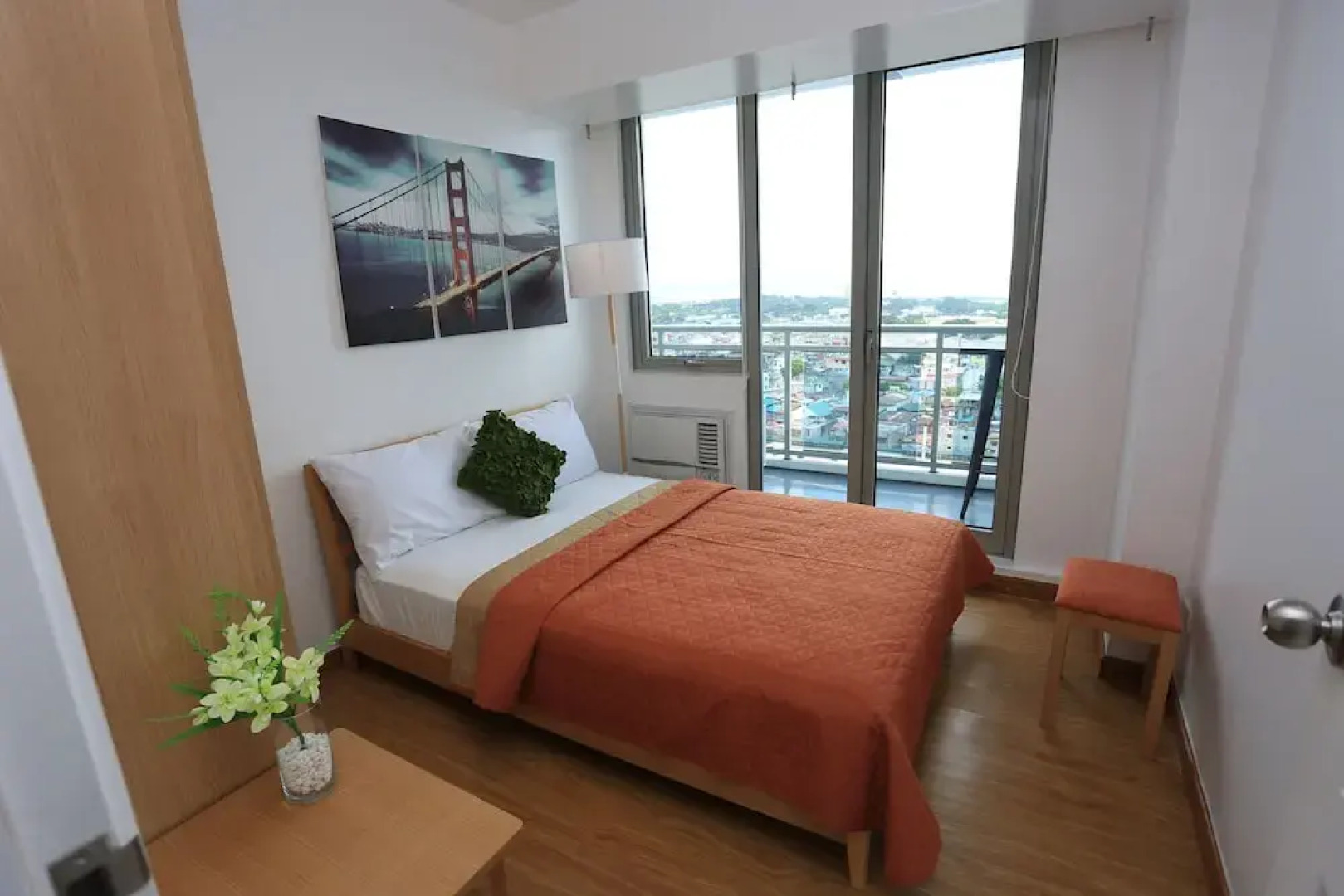 Maui Condotel @ Azure Urban Resort Residence