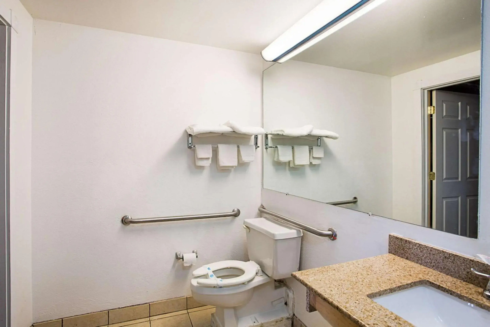 Americas Best Inn & Suites