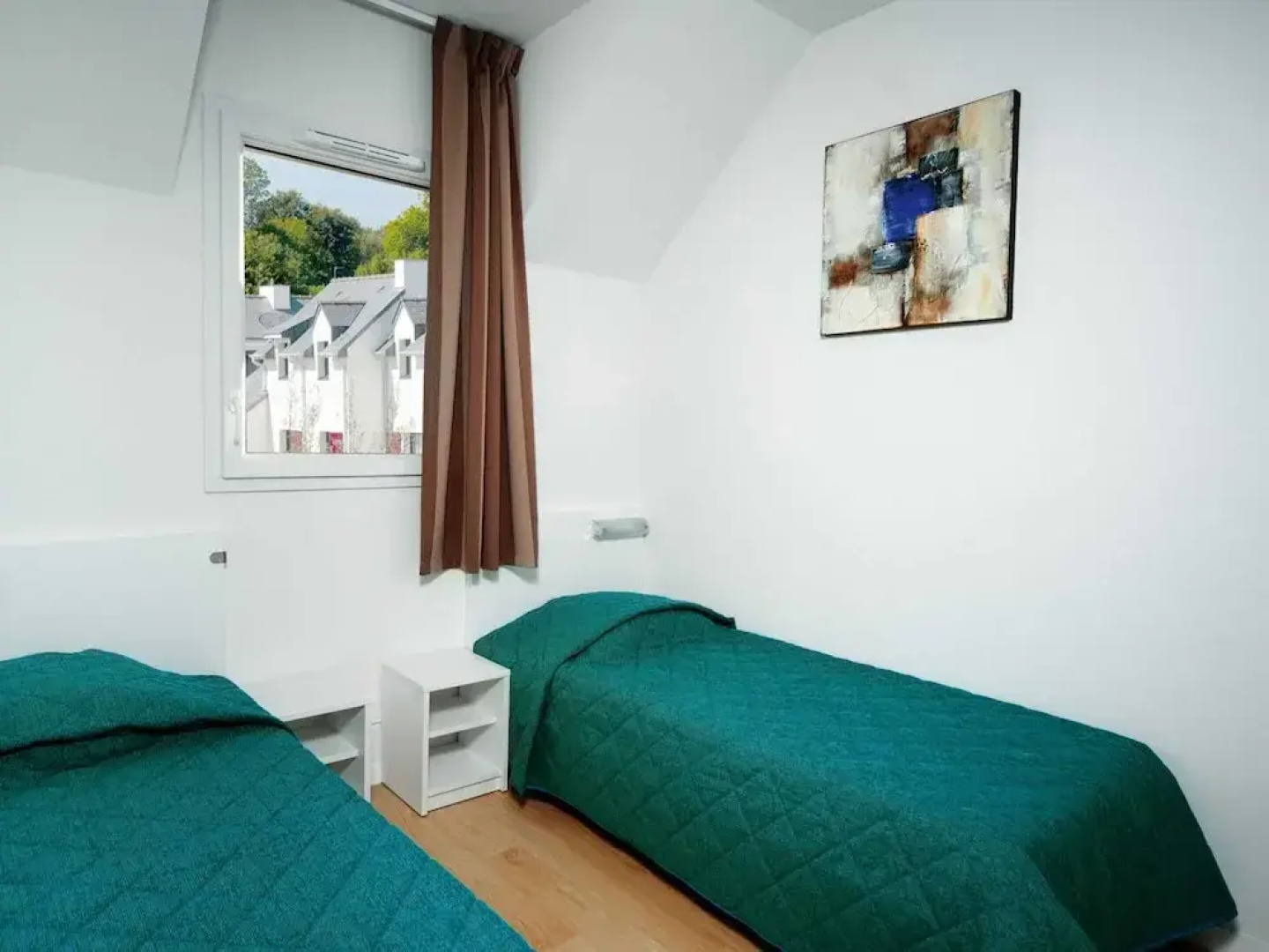 Comfortable Holiday Home Close to a Golf Course in Brittany