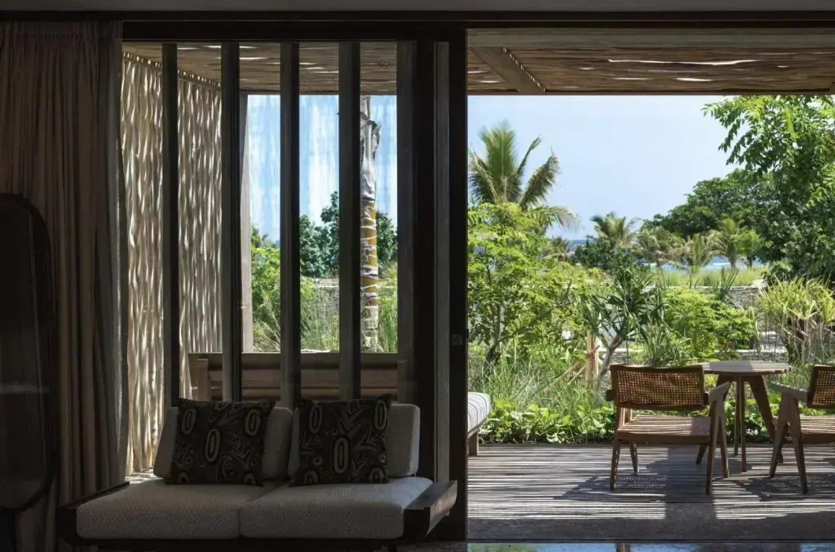 Cap Karoso Sumba