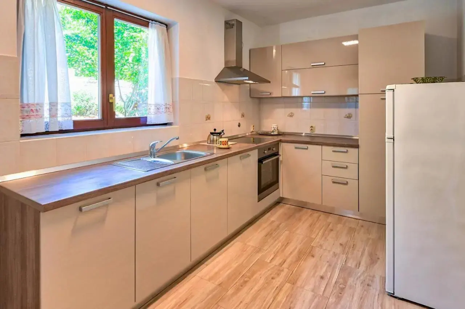 Iby Apartment