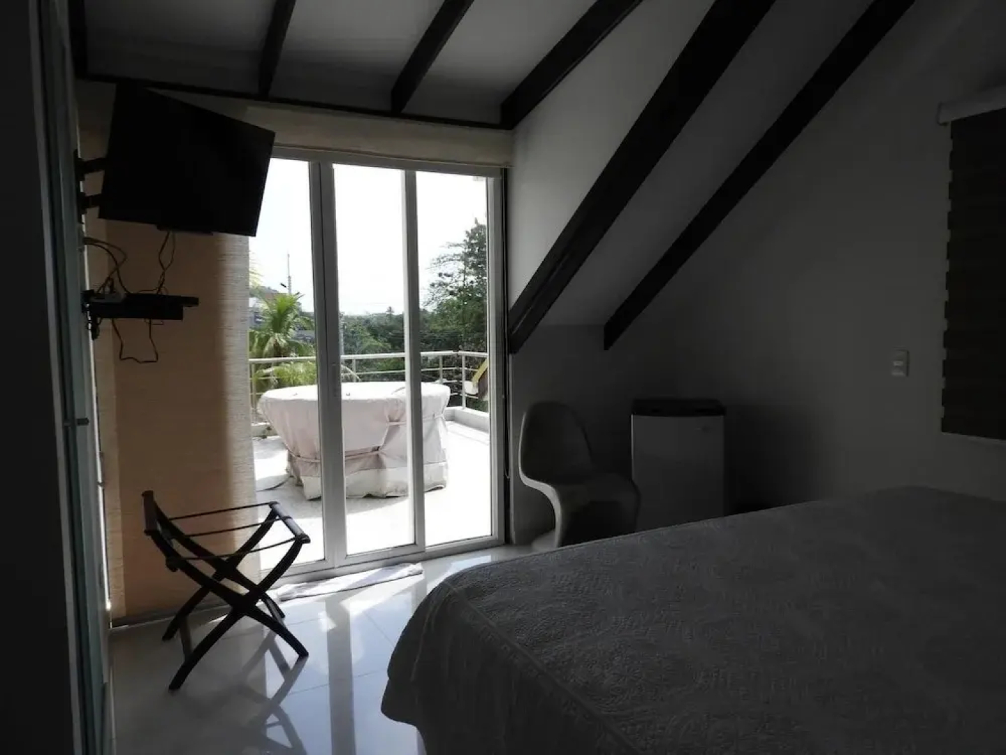 Lili House