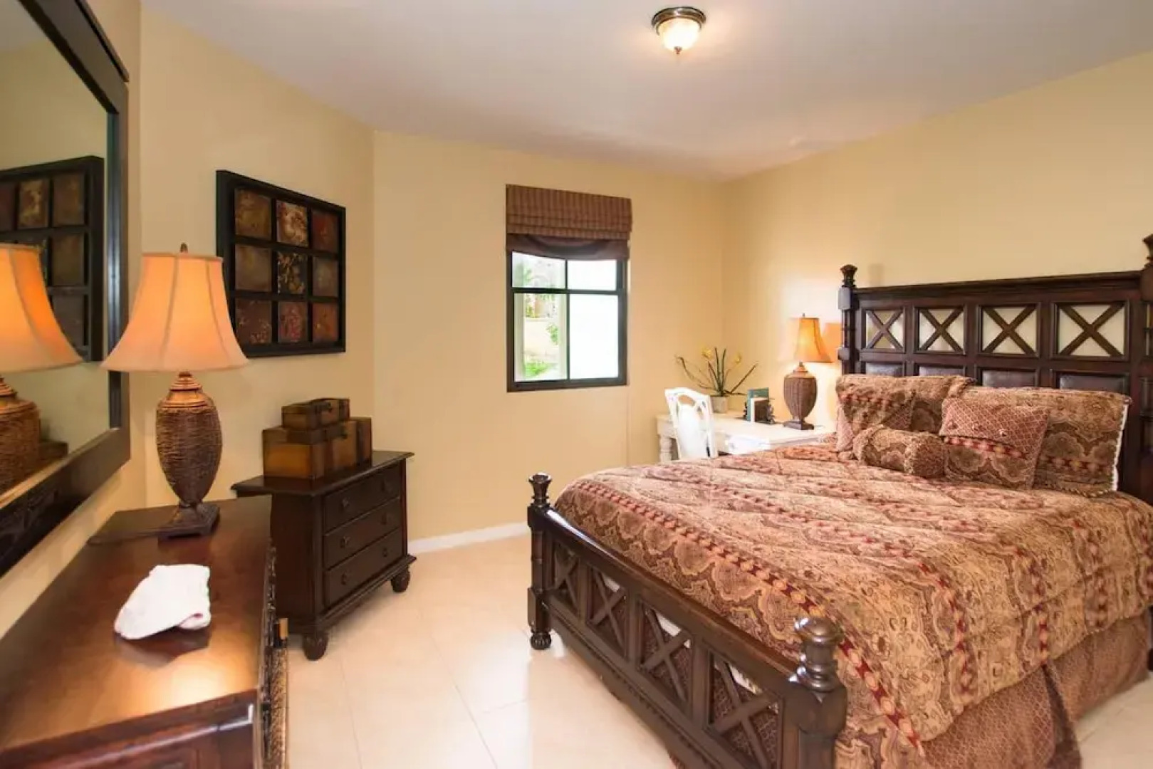 Classy artsy ocean-view unit near pool at Pacifico in Coco sleeps 6