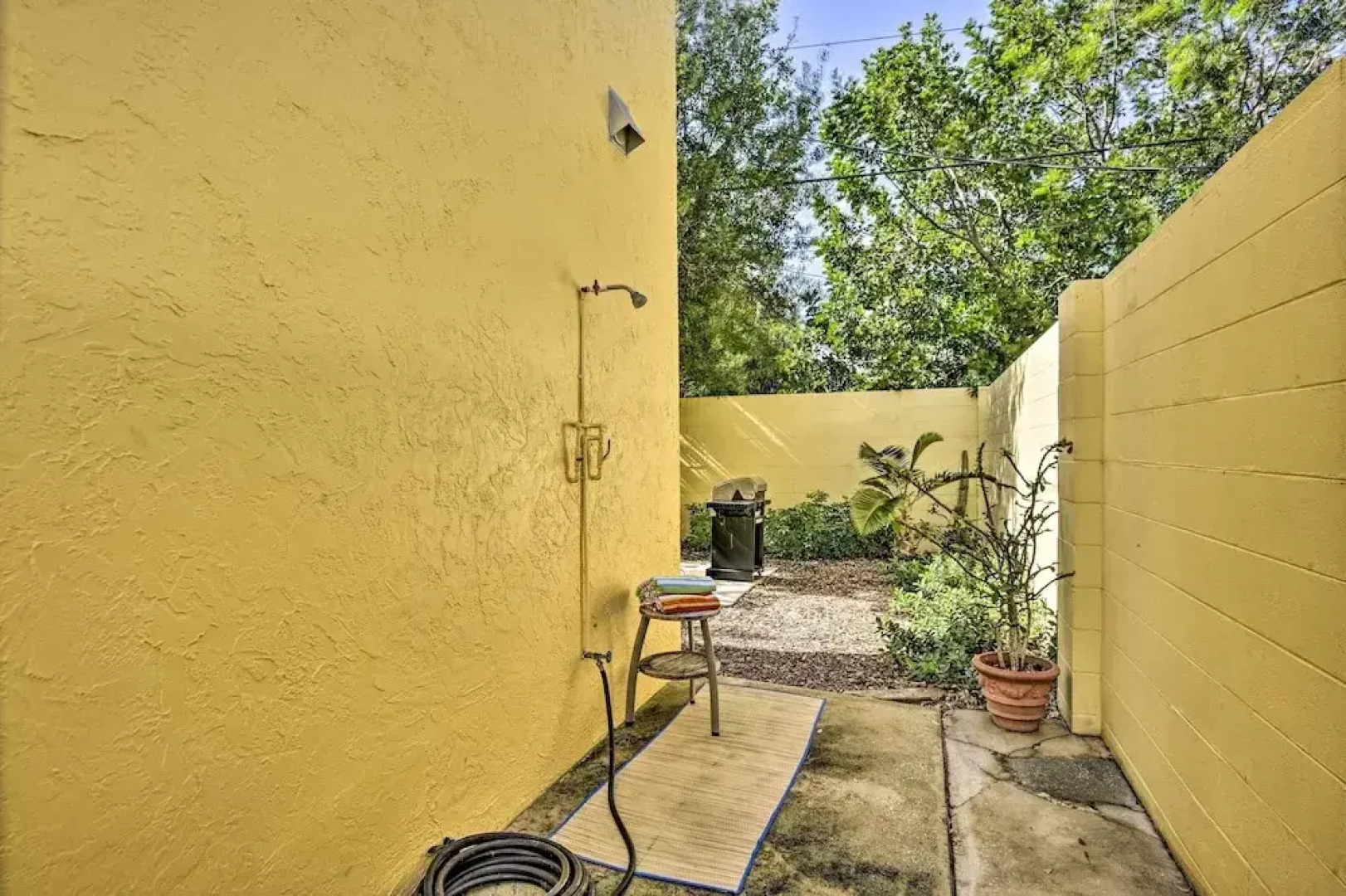 Sunny Cocoa Beach Escape w/ Bikes, Walk to Beach