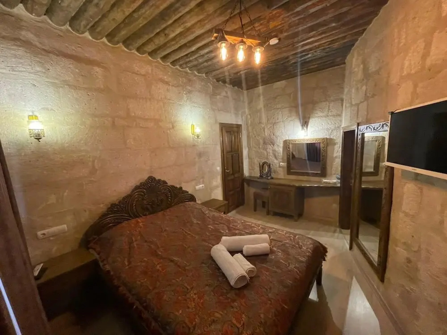 Bella Vista Stone House