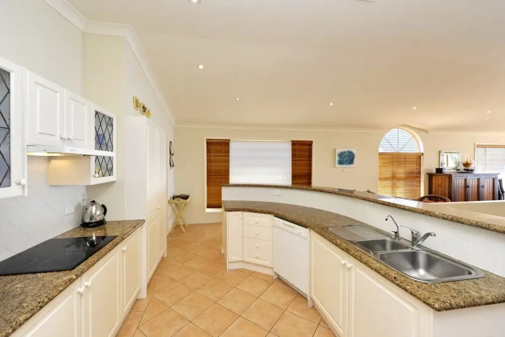 Marine Dr 2/70 - Fingal Bay