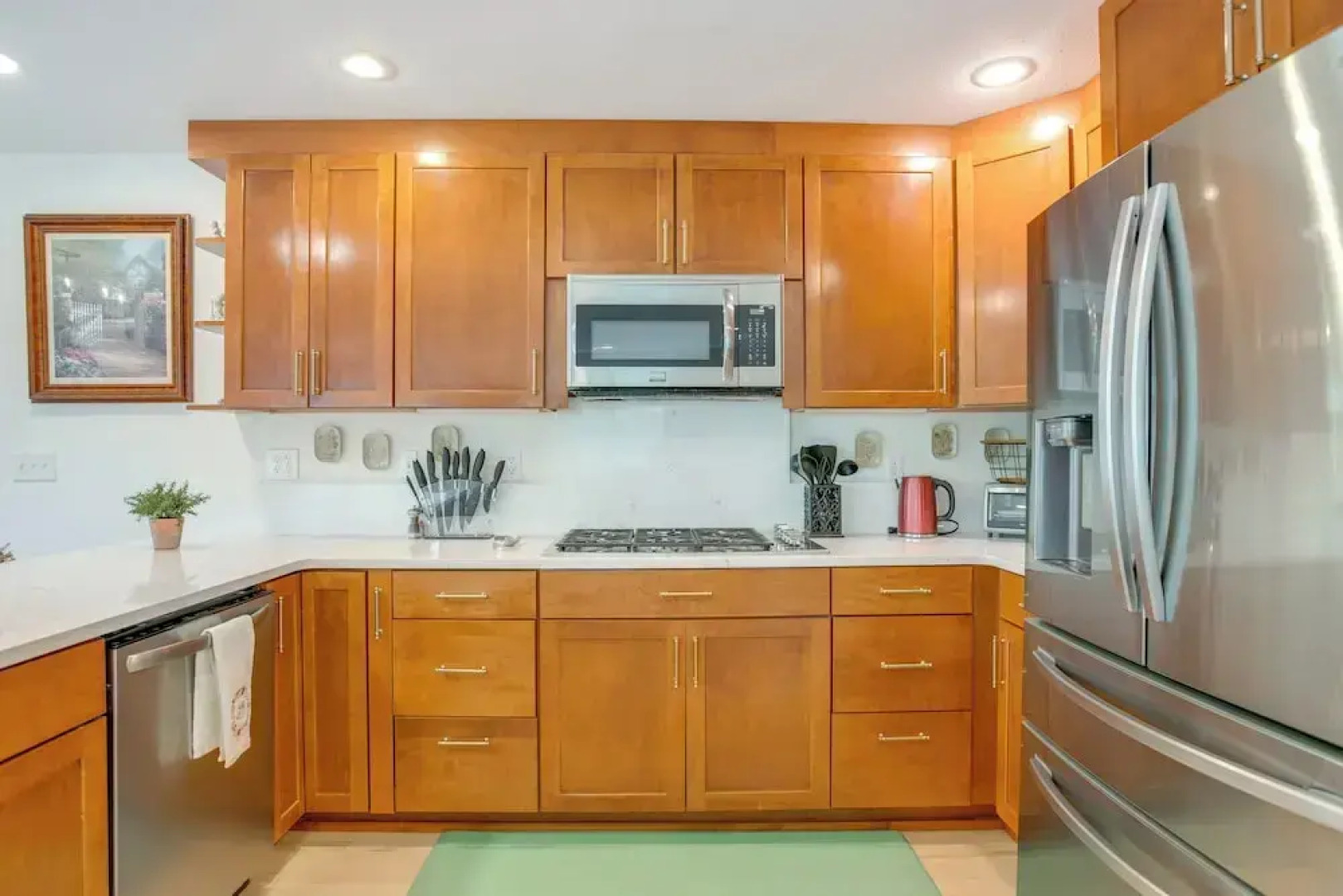 Modern Creekside Home: 9 Mi to Downtown Denver