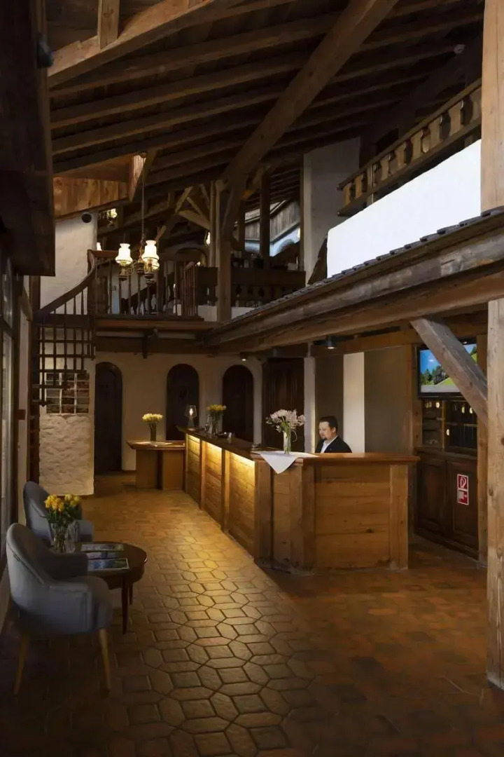 Swiss-Chalet Merlischachen - Romantik Schloss-Hotel am See