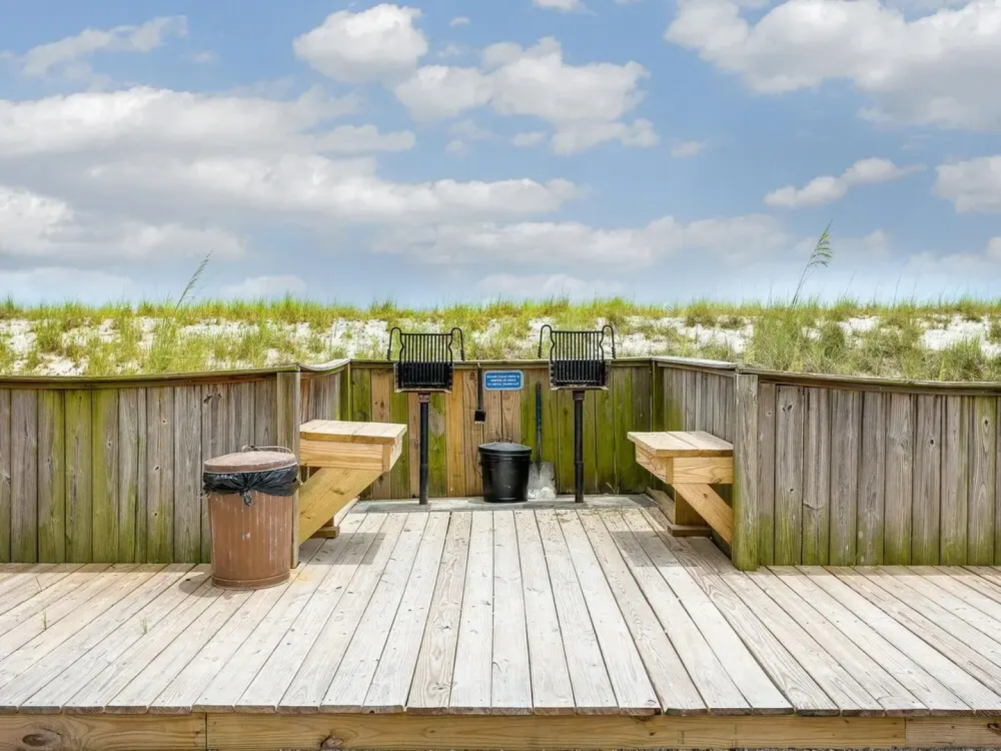 Sundunes Condominium