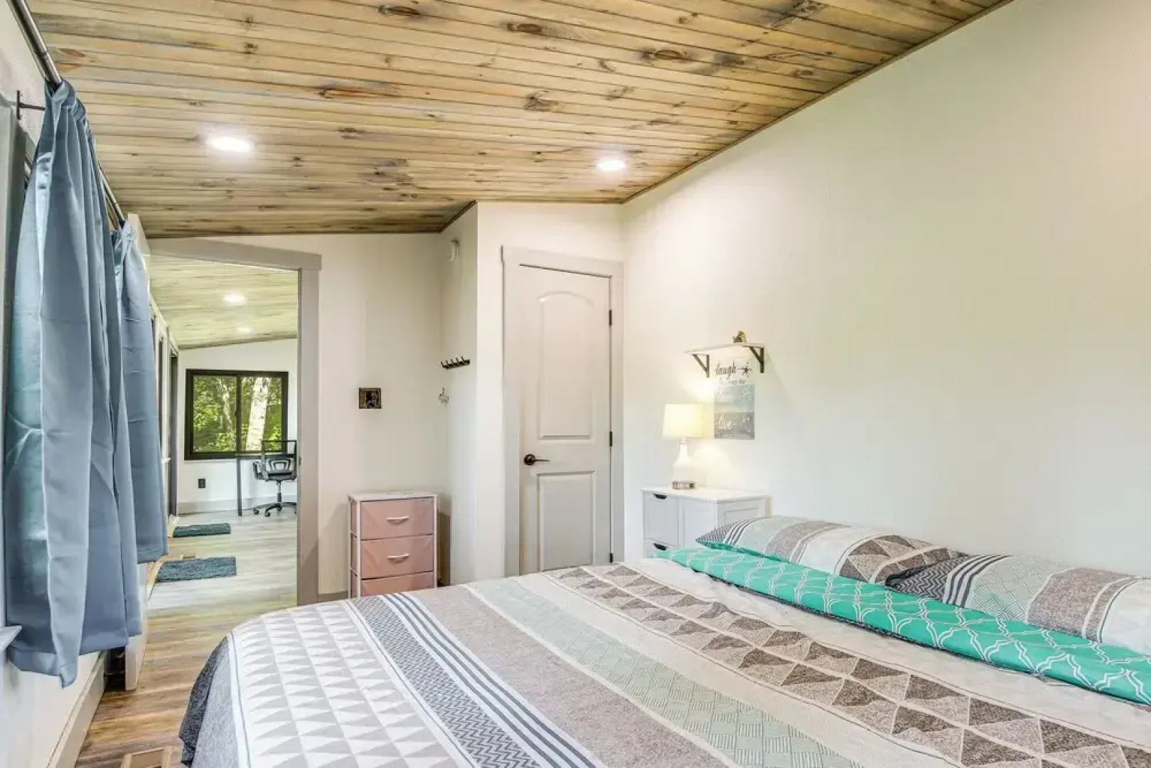 Dandridge Home on Douglas Lake w/ Hot Tub & Dock!