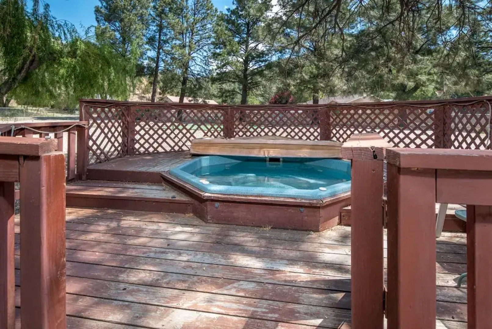 Lady Marmalade's River Cottage - Five Bedroom Cabin