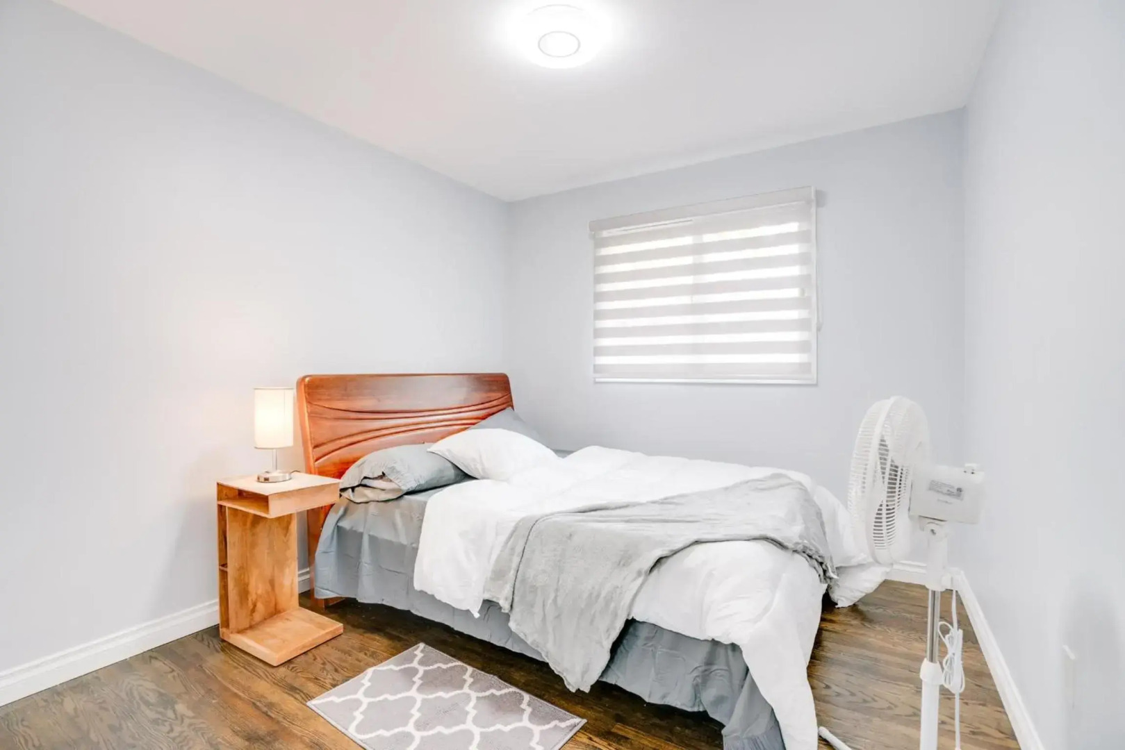 Tranquil & Cozy 30 min to Toronto ~ Backyard ~ Pkg