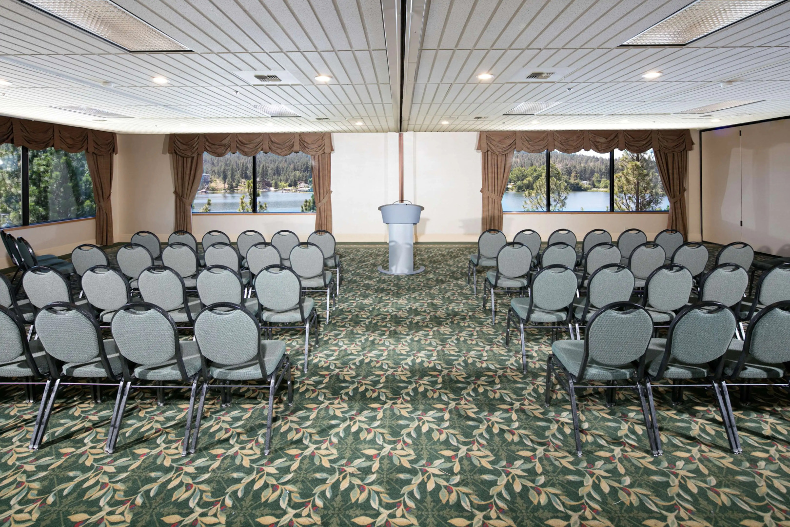 Red Lion Hotel Templin's on the River