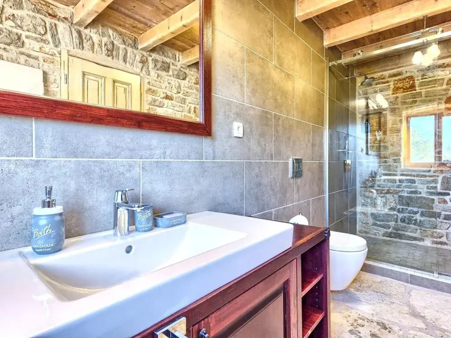 Villa With 5 Bedrooms in Stari Grad, With Private Pool, Enclosed Garden and Wifi Near the Beach