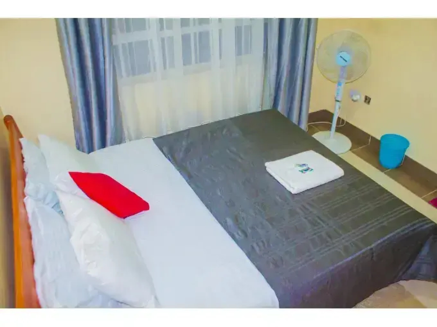 Elegant Comfy 3 Bedroom Apartment