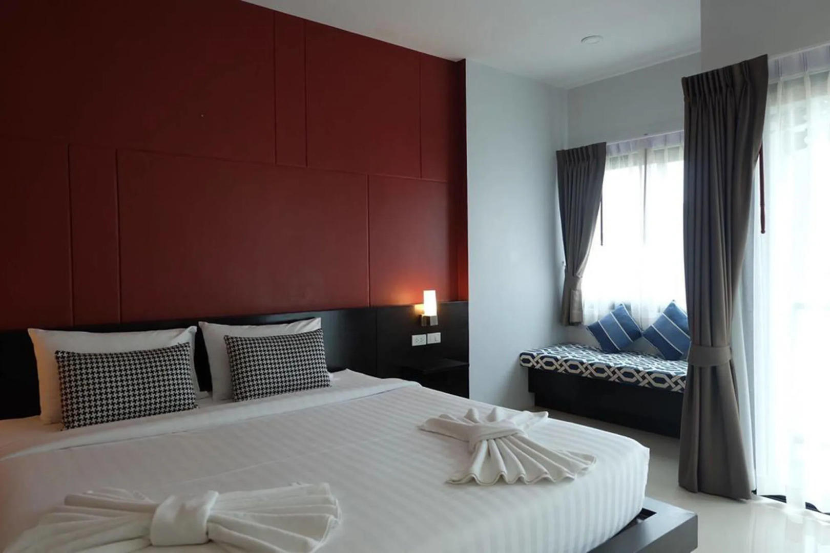 Phuket Airport Place