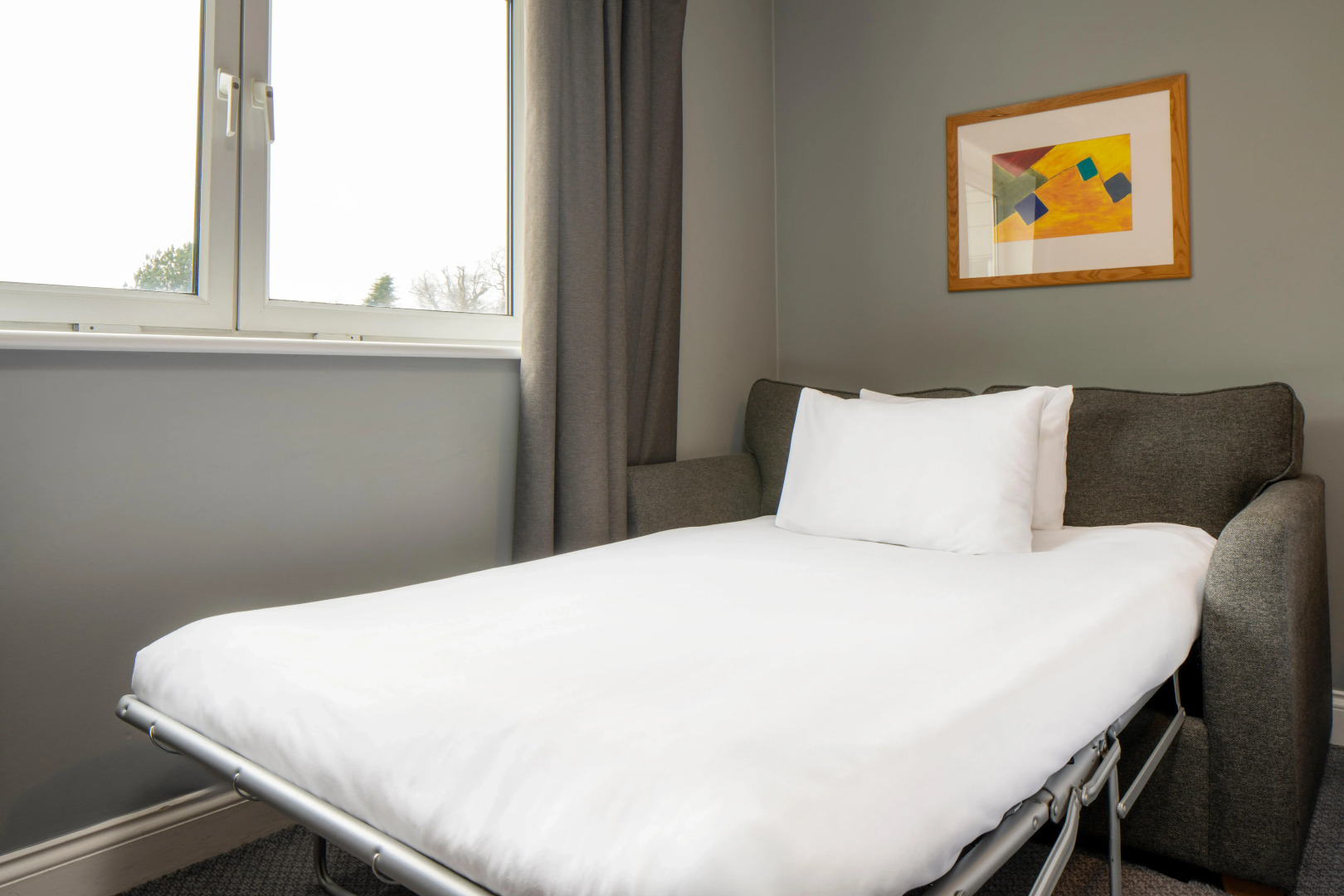 Holiday Inn Edinburgh by IHG