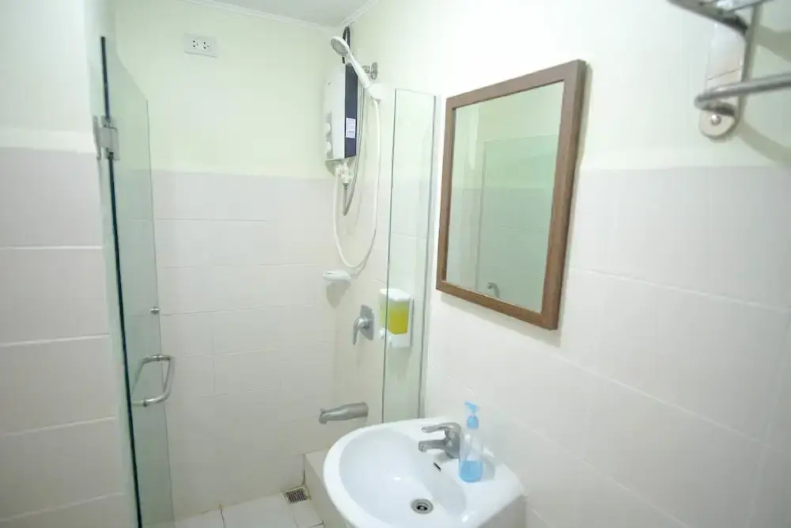 SR Vacation Rental - San Remo Oasis