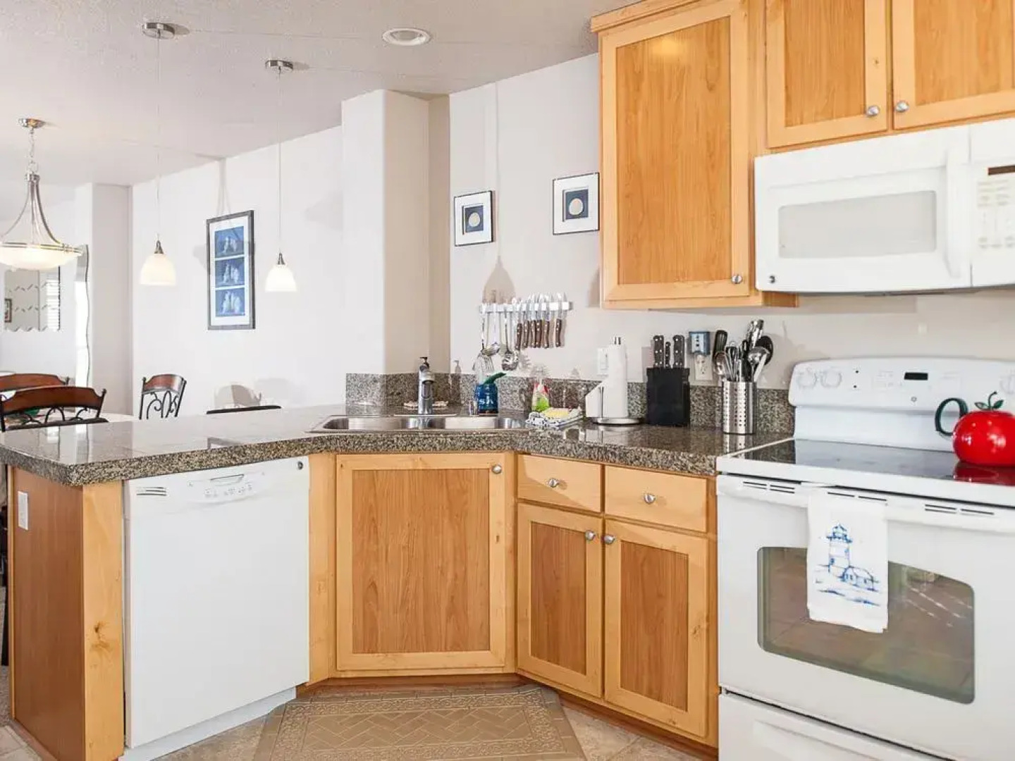 Shell Belle by RedAwning