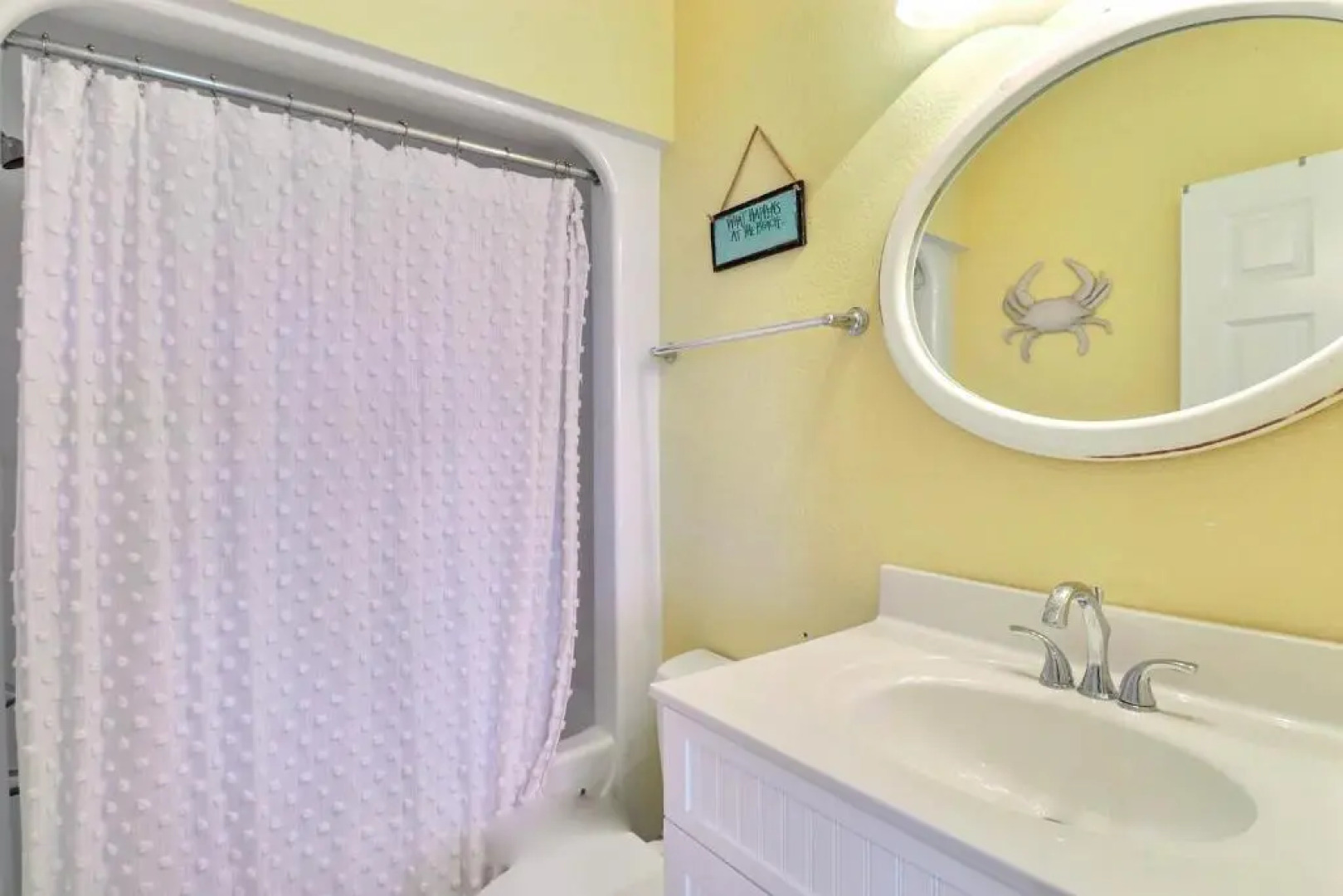 1399 Carolina House 3 Min Walk to Beach