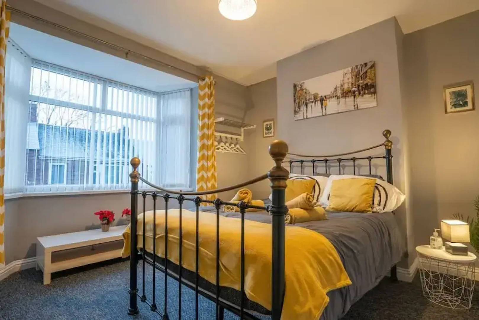 Near A1 Motorway - Free Parking