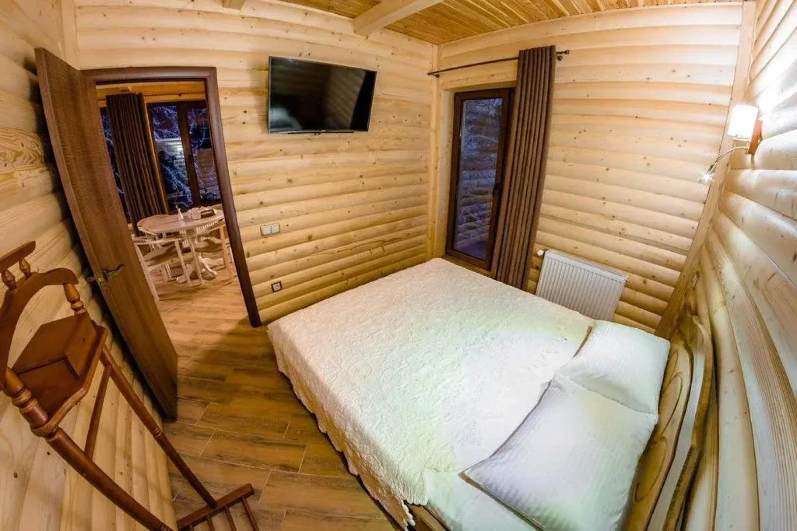 Holel "Karpatska Villa"