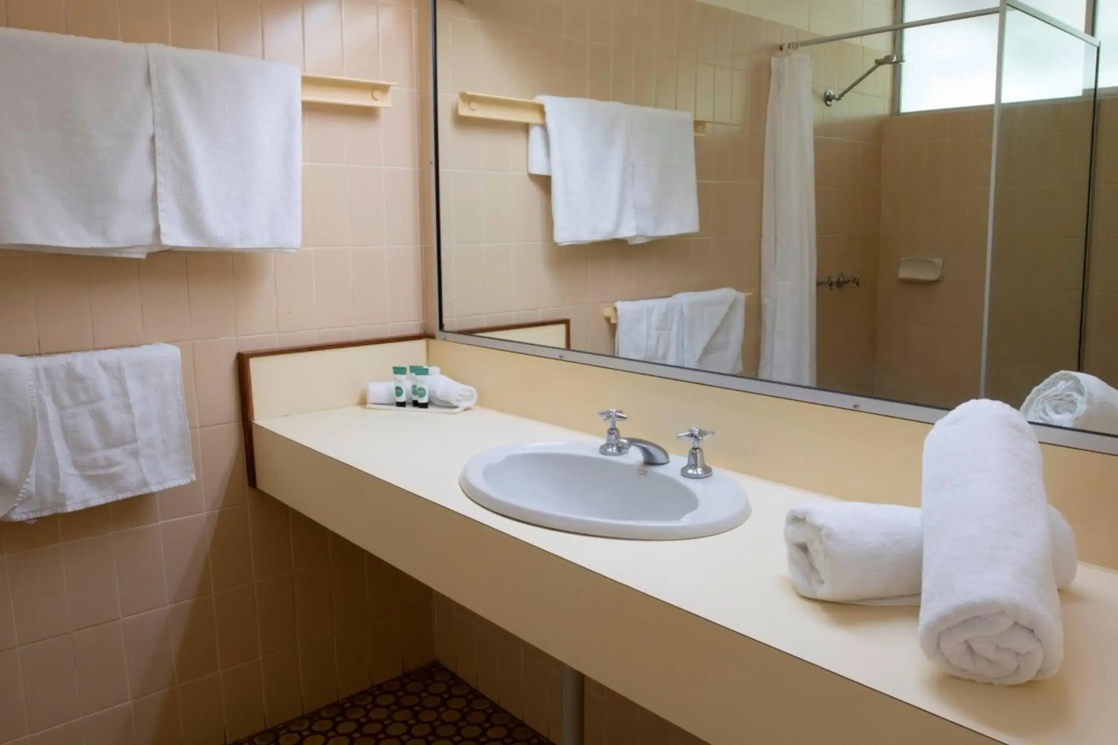 Nightelier Mission Beach