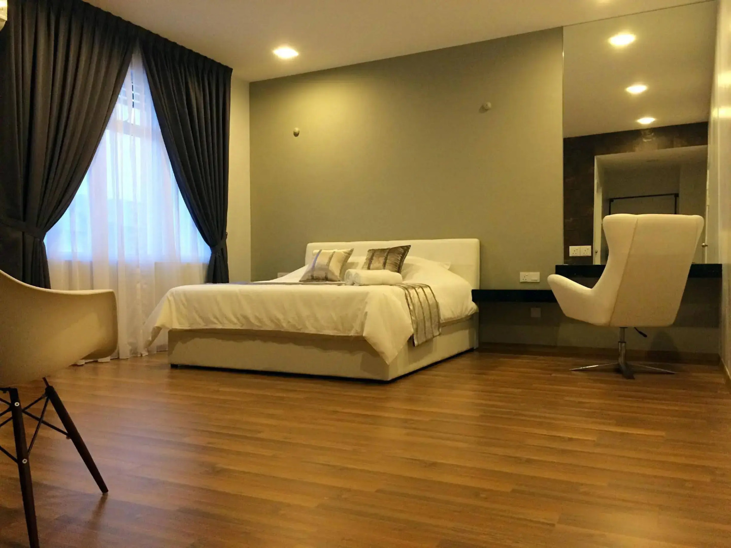 Shamrock Boutique Villa