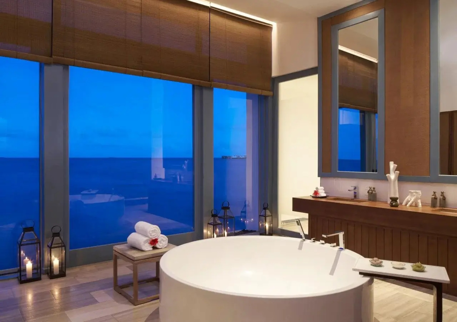 The Halcyon Private Isles Maldives, Autograph Collection