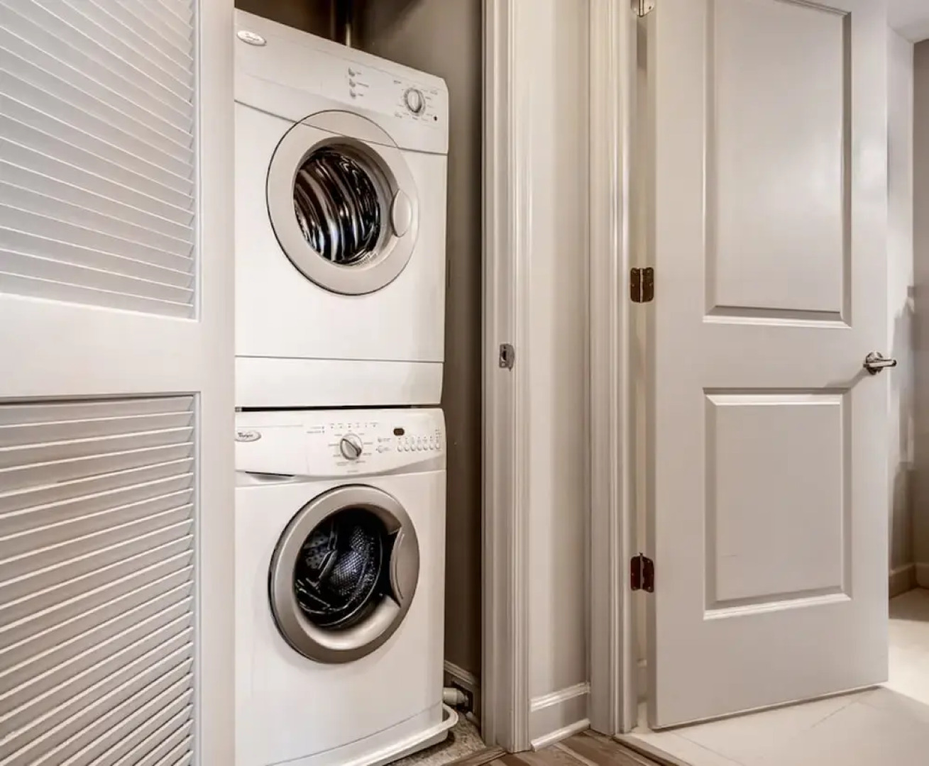 Global Luxury Suites at Park Crest