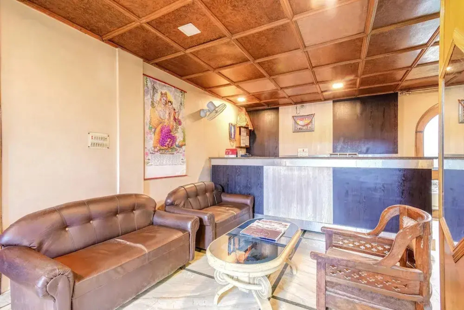 SPOT ON 61898 Hotel Riya Palace