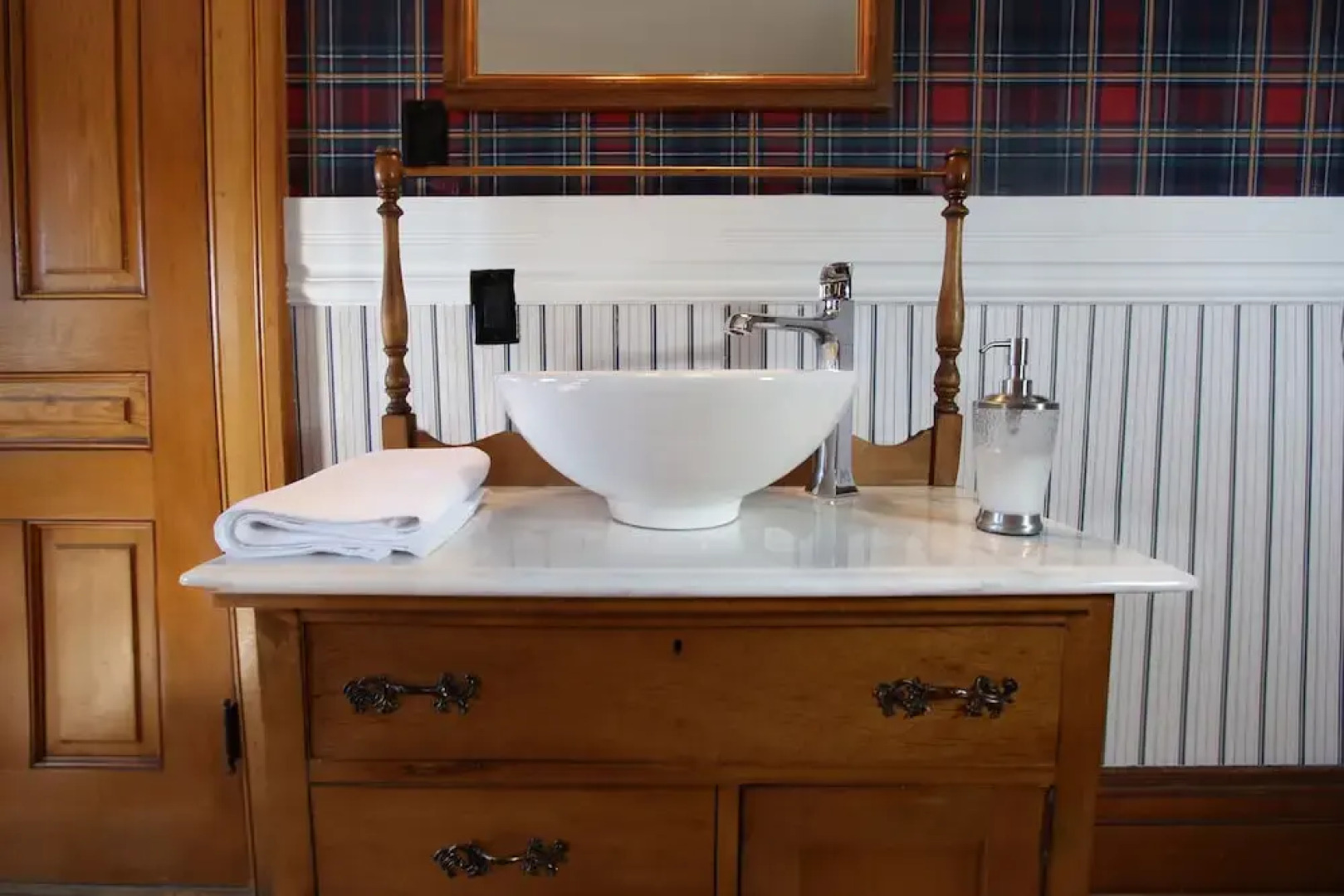 Markdale Manor Bed & Breakfast