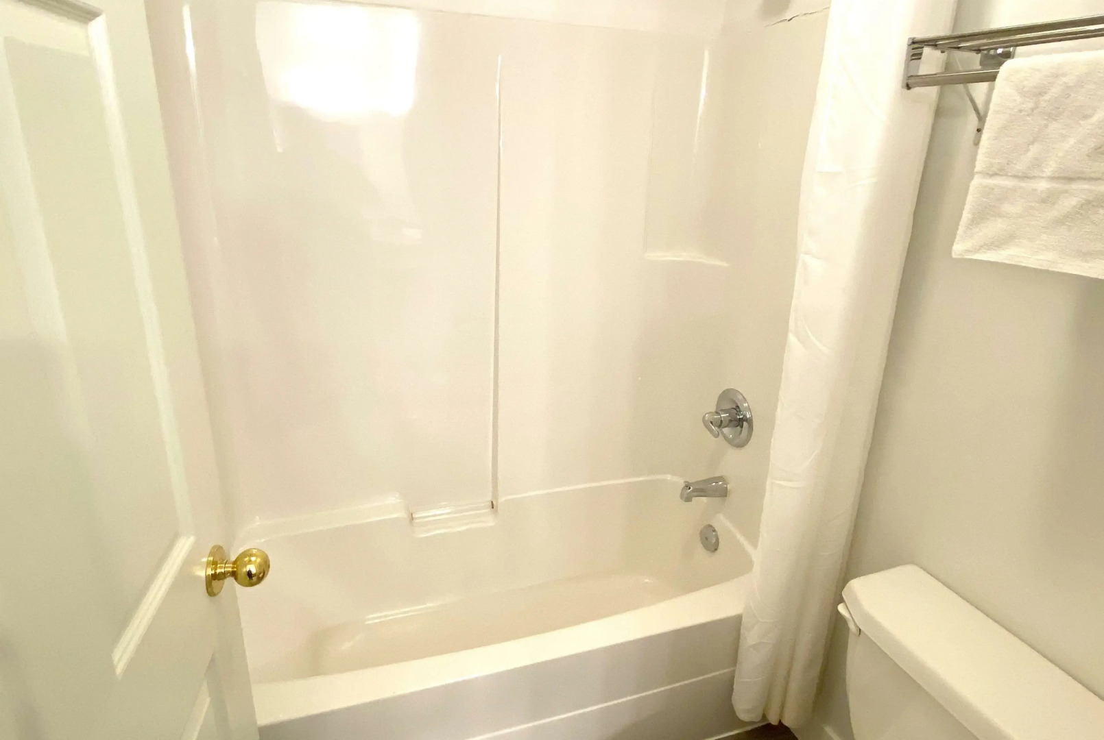 Super 8 by Wyndham Sicamous