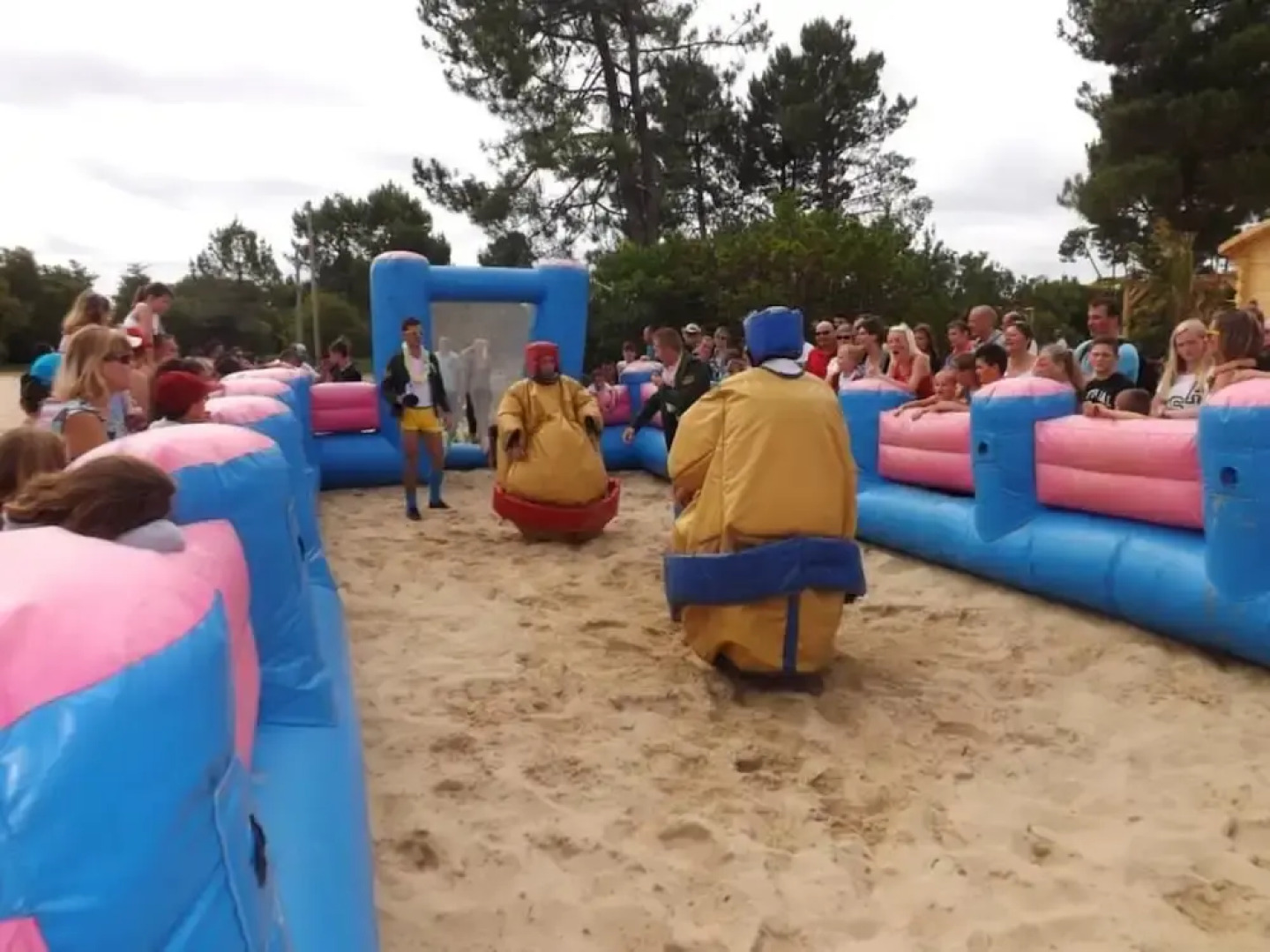 Property With 3 Bedrooms in Gastes, With Pool Access and Furnished Ter