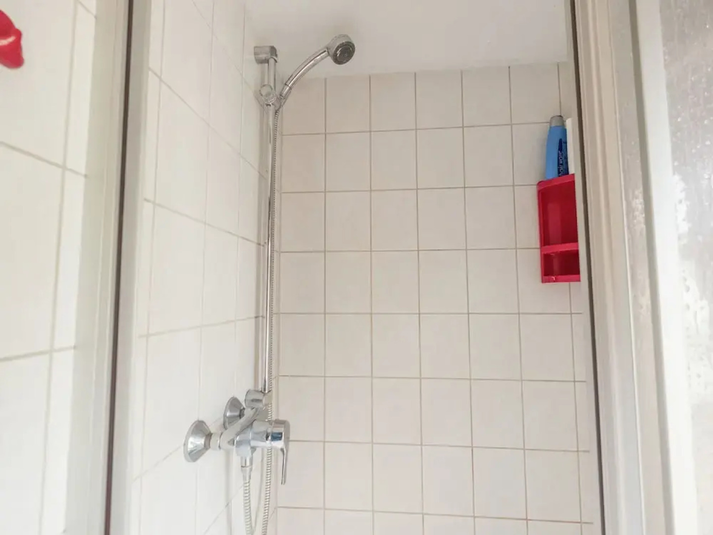 Classy Holiday Home With Terrace, Garden, Barbecue, Heating