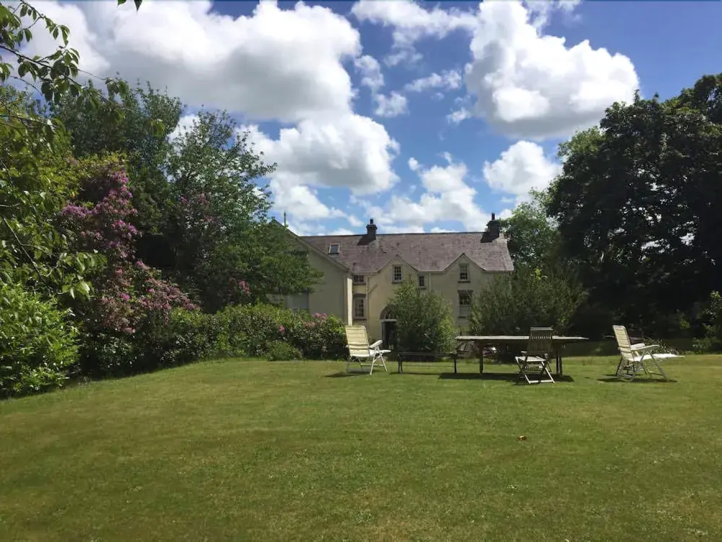 Allt y Rheini Mansion