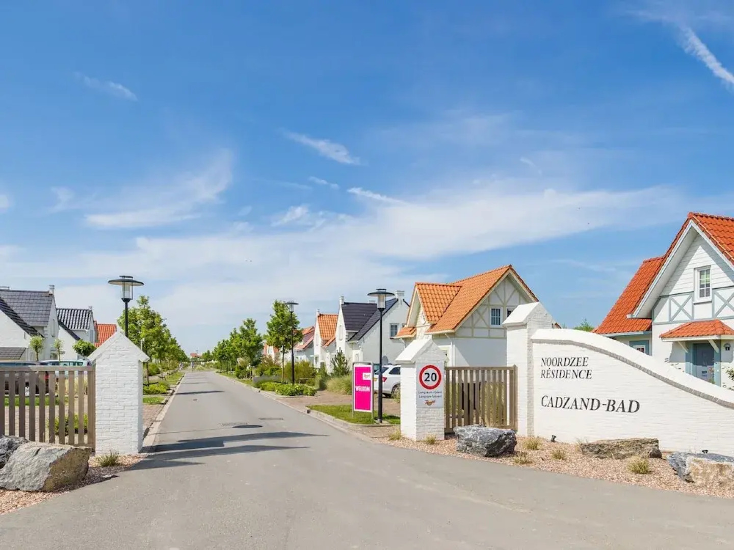 Semi-detached, Comfortable Villa With Wifi, Beach at 400 m