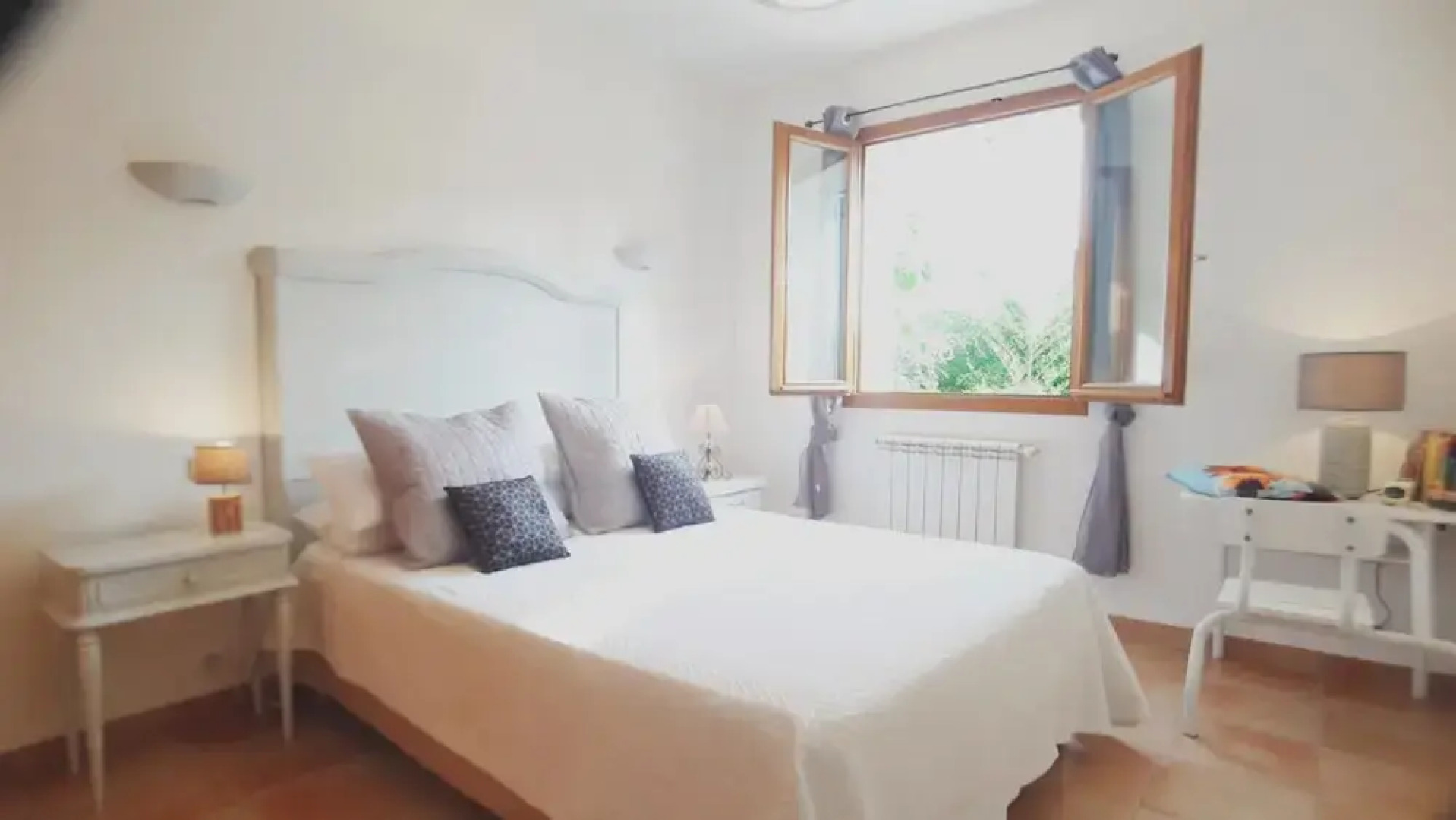 Apartment With one Bedroom in Le Bar-sur-loup, With Wonderful Mountain View, Enclosed Garden and Wifi