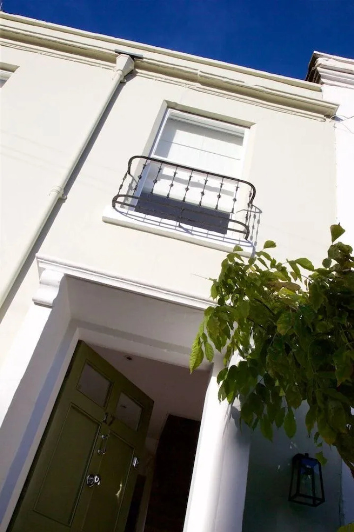 Seventeen The Town House